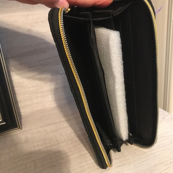 WOMEN’S FLOWER WALLET - Picture 4 of 6